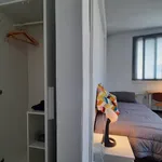 Rent 4 bedroom apartment in Barcelona