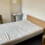 Rent 4 bedroom flat in Wales