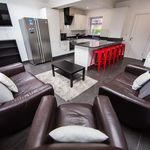 Rent 5 bedroom house in Leeds