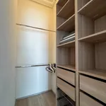 Pronajměte si 3 ložnic/e byt o rozloze 133 m² v Prague