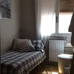 Rent a room of 170 m² in madrid