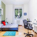 Rent a room of 138 m² in Milan