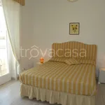 Rent 5 bedroom apartment of 93 m² in Sorrento