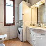 Rent 2 bedroom apartment of 85 m² in Verona