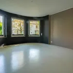 Miete 4 Schlafzimmer wohnung von 202 m² in Dusseldorf