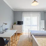 Rent 3 bedroom apartment in Porto