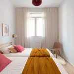 Rent 4 bedroom apartment of 100 m² in Bilbao