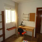 Rent a room of 95 m² in cordoba