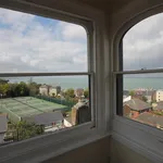 Rent 3 bedroom apartment of 83 m² in Ryde