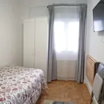 Rent a room of 90 m² in madrid