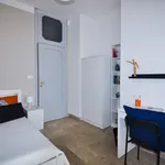 Rent 6 bedroom apartment in Turin