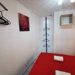 Rent 1 bedroom apartment of 40 m² in Lisbon