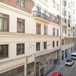 Rent 2 bedroom apartment of 69 m² in Madrid