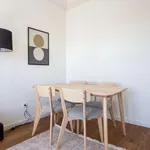 Rent 3 bedroom apartment of 88 m² in lisbon