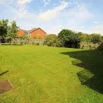 Rent 2 bedroom flat in Selby