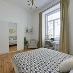 Rent a room in lisbon