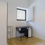 Rent 4 bedroom house in Porto