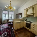 Pronajměte si 3 ložnic/e byt o rozloze 77 m² v Prague