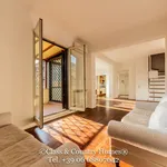 Rent 4 bedroom house of 153 m² in Rome