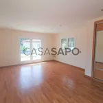 Rent 5 bedroom house of 373 m² in Leiria