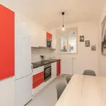 Rent 3 bedroom apartment in Prague