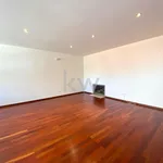 Rent 3 bedroom apartment of 130 m² in Porto