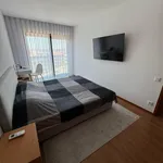 Rent 1 bedroom apartment of 72 m² in Porto