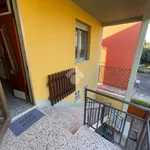 Affitto 4 camera casa di 80 m² in Castelnovo di Sotto