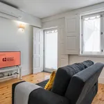 Rent 1 bedroom apartment in Porto