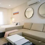 Rent 2 bedroom apartment of 30 m² in Madrid