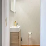 Rent 1 bedroom apartment of 60 m² in lisbon