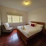 Rent 4 bedroom house in  Armidale NSW 2350                        