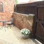 Rent 3 bedroom house in East Midlands