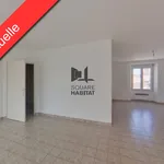 Rent 3 bedroom apartment of 90 m² in MONTMORILLON