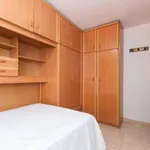 Rent 4 bedroom apartment in Barcelona