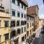 Affitto 3 camera appartamento di 80 m² in Firenze