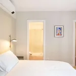 Rent 4 bedroom apartment in barcelona