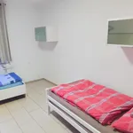 Miete 3 Schlafzimmer wohnung von 50 m² in Duisburg