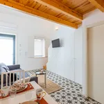 Rent 1 bedroom house of 35 m² in Porto