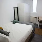 Rent a room of 120 m² in madrid