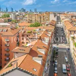 Rent 5 bedroom apartment of 100 m² in Milano