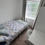 Rent 5 bedroom house in West Midlands