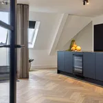 Huur 4 slaapkamer appartement van 215 m² in Veghel Centrum