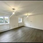 Rent 4 bedroom house in South East England