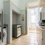 Rent 3 bedroom apartment in Lisbon