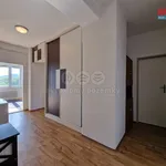 Pronajměte si 3 ložnic/e byt o rozloze 73 m² v Karlovy Vary