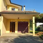 Affitto 8 camera casa di 145 m² in Campiglia dei Berici