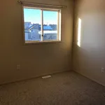 Maison de 1108 m² avec 3 chambre(s) en location à Grande Prairie