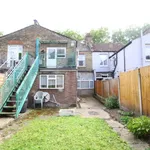 Rent 2 bedroom flat in London