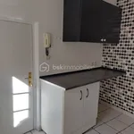 Appartement de 28 m² avec 1 chambre(s) en location à Hyeres